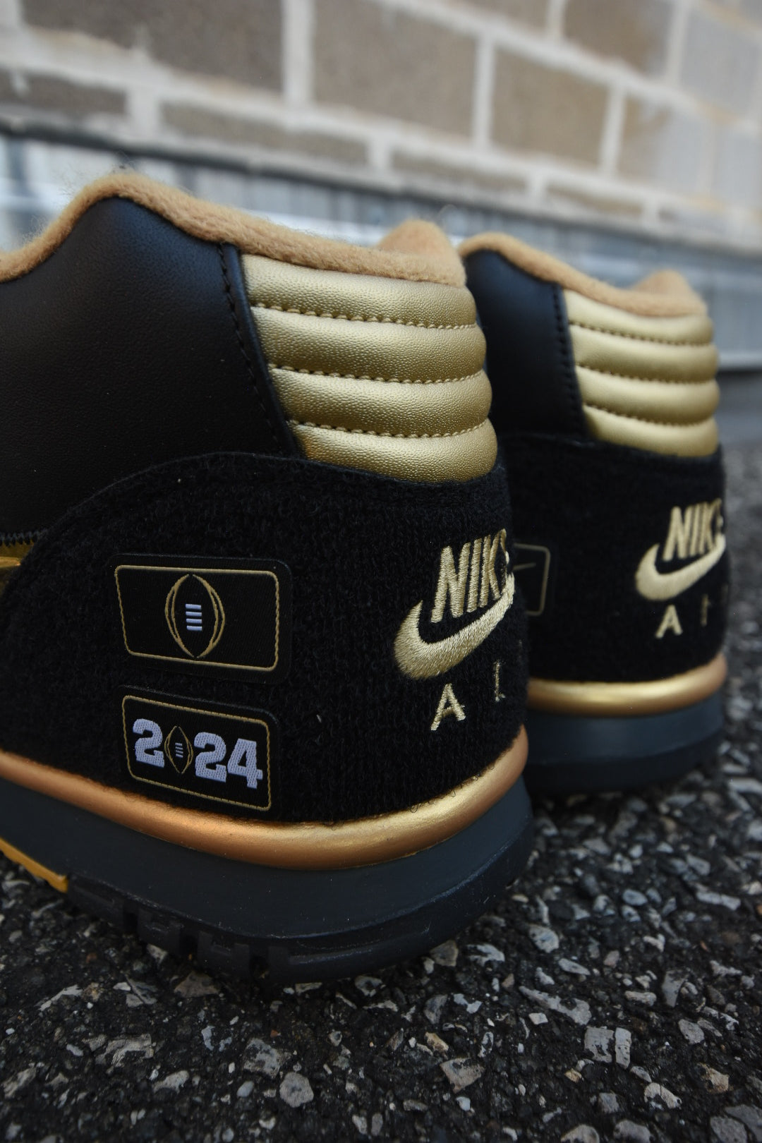 Nike Air trainer 1 ‘College Football Playoff Pack Black’