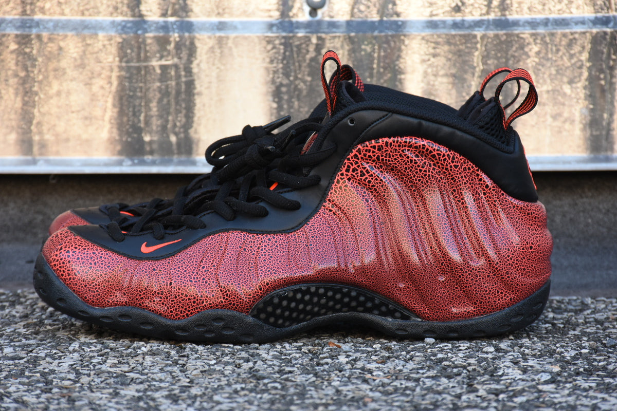 Nike Air Foamposite One ‘Cracked Lava’