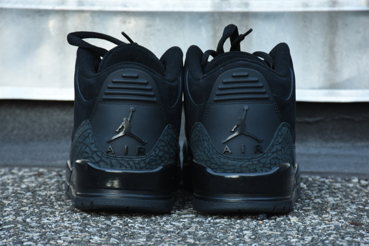Air Jordan 3 Retro ‘BlackCat’ 2025