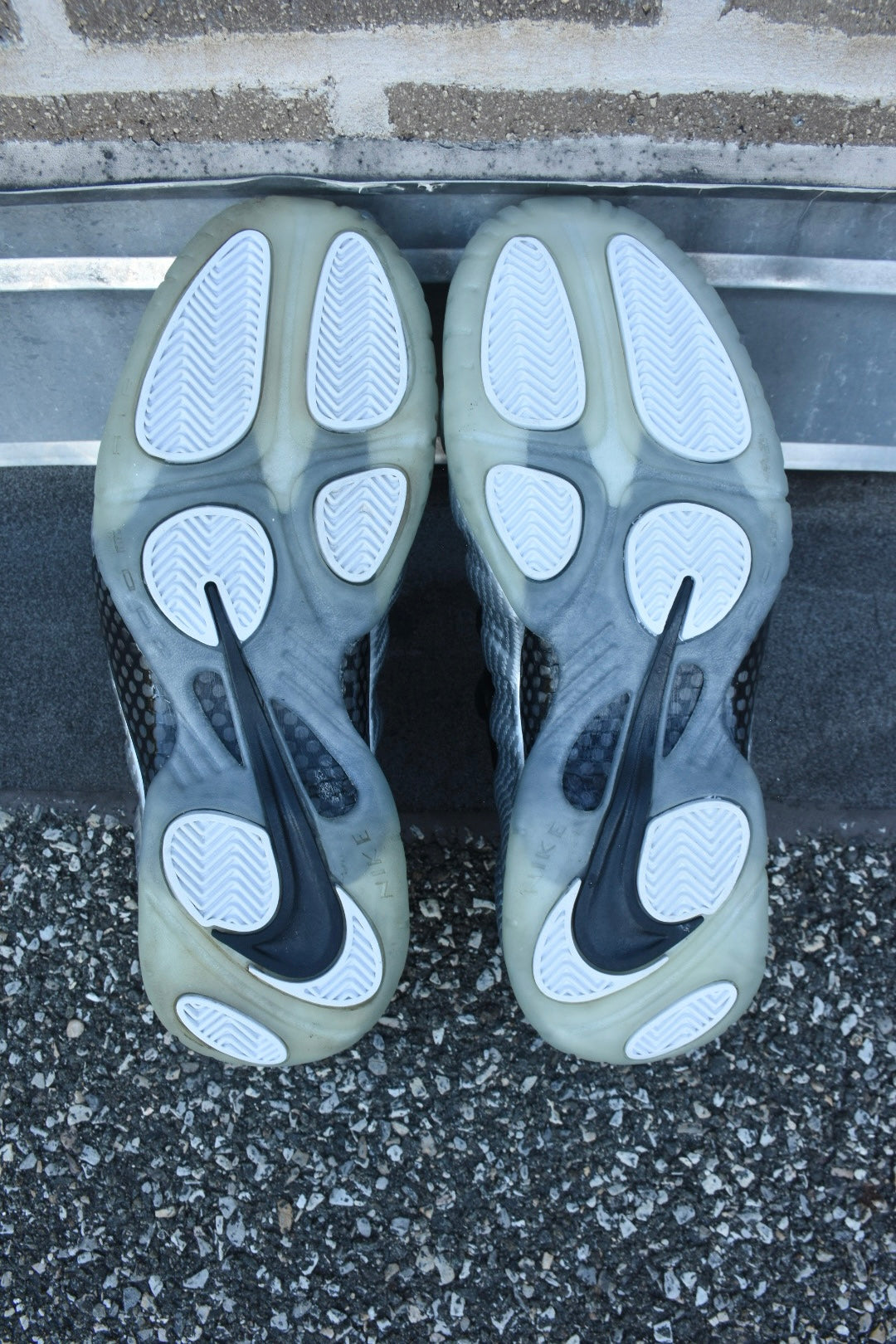 Nike Foamposite Pro ‘Silver Surfer’￼