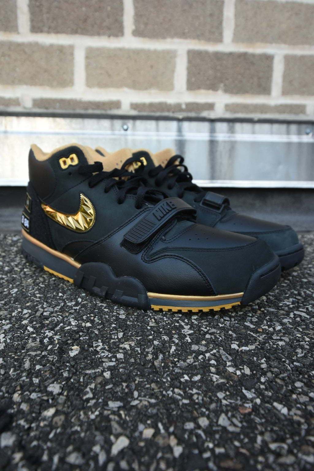 Nike Air trainer 1 ‘College Football Playoff Pack Black’